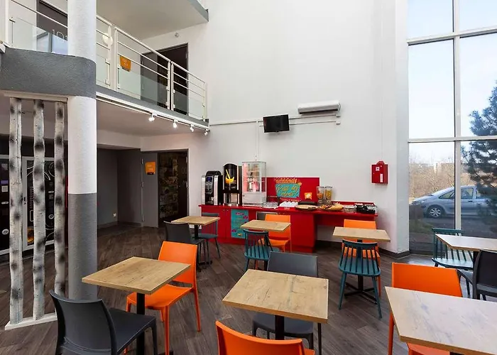 Отель Hotelf1 Renove