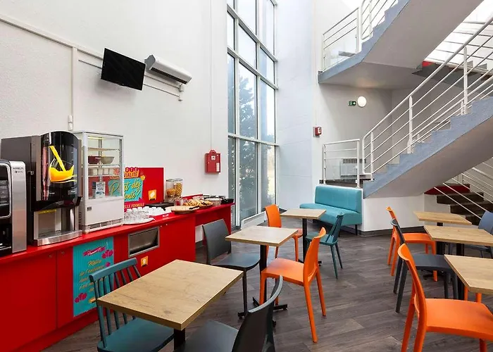 Отель Hotelf1 Renove *